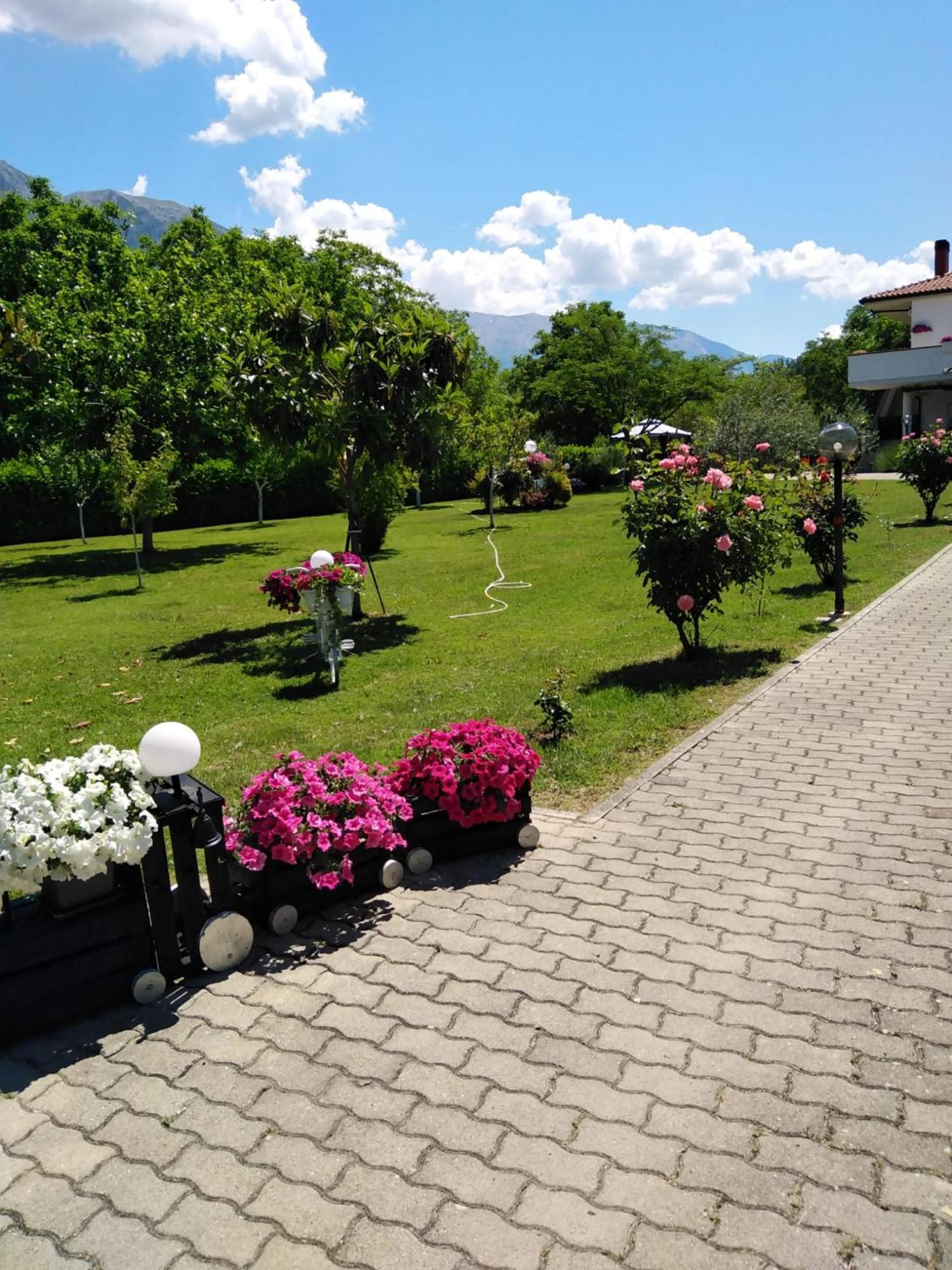 Vila Parco Delle Rose Sulmona Exteriér fotografie