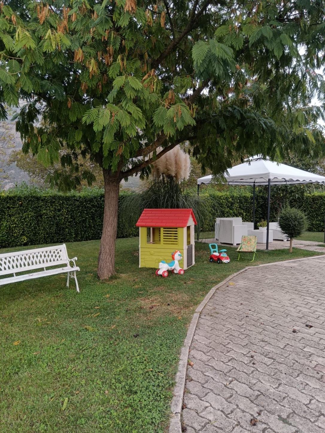 Vila Parco Delle Rose Sulmona Exteriér fotografie